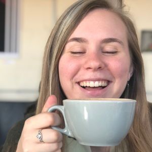 Meet your Posher, Abby